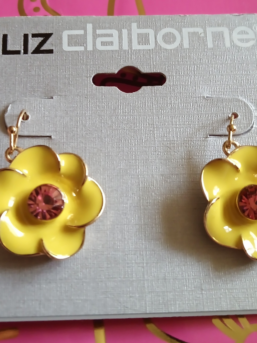 LIZ CLAIBORNE YELLOW FLOWER EARRINGS